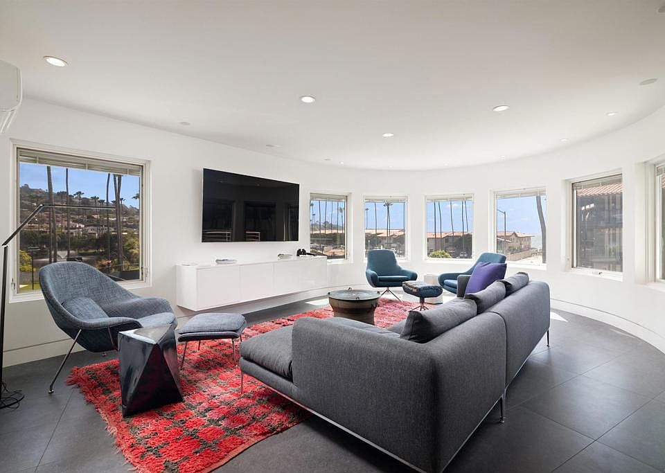 1st image of 2110 Avenida De La Playa Unit C