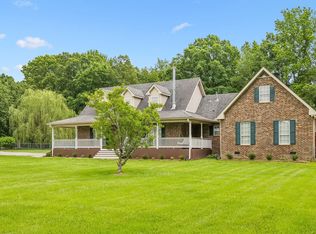 2907 York Rd, Pleasant View, TN 37146