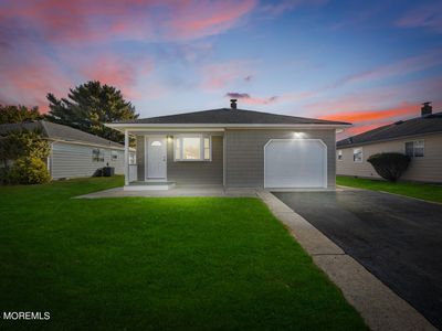 17 Montreal Court, Toms River, NJ, 08757