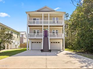 805 S Carolina Ave, Carolina Beach, NC 28428