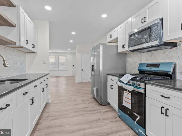 211 W Sulis St, Philadelphia, PA 19120