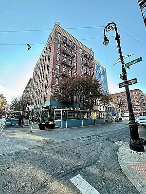 Rented by Universal Realty Group | media 1