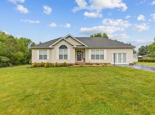 651 Snow Hill Rd, Dowelltown, TN 37059