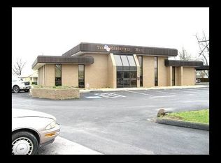 225 N Clay St, Marshfield, MO 65706
