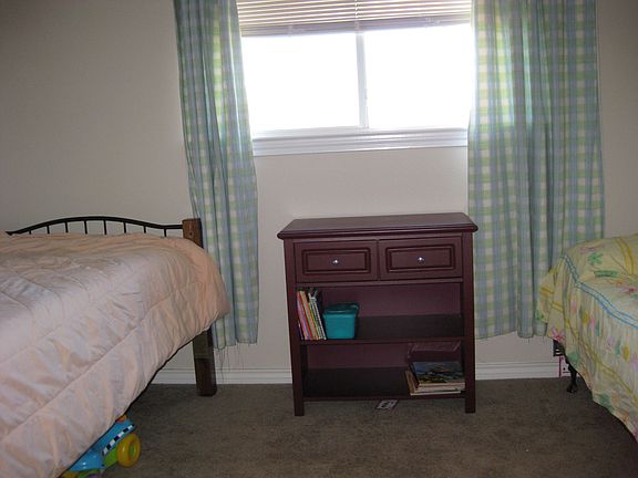 3rd image of 510 Laurel St