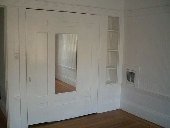 5th image of 107 Collingwood St