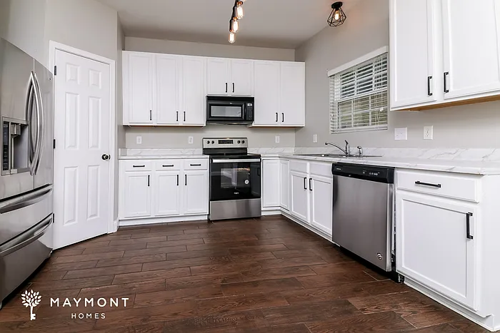 2808 Gross Ave — Photo 9