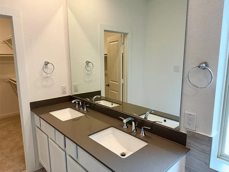 13125 Cobalt Cove Ct — Photo 11