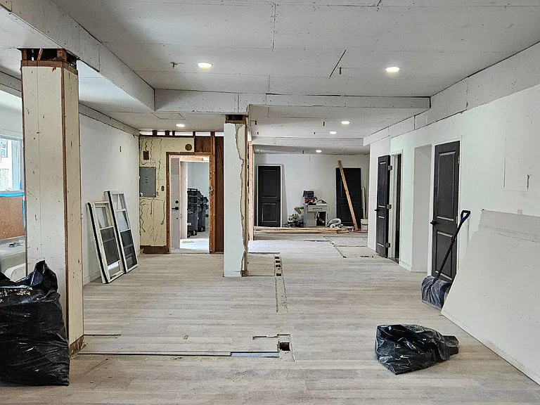 404 N Charlotte St — Photo 4