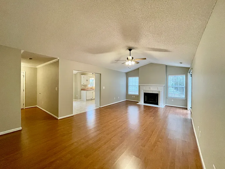 32 Winding Creek Way — Photo 3