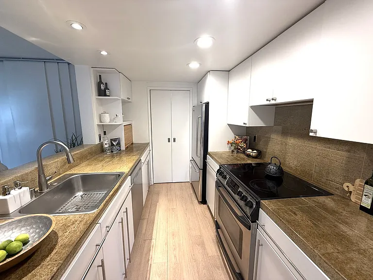 104 Dockside Cir — Photo 8