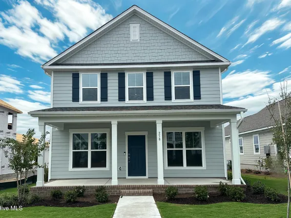 258 Longhill Drive, Wilmington, NC 28412