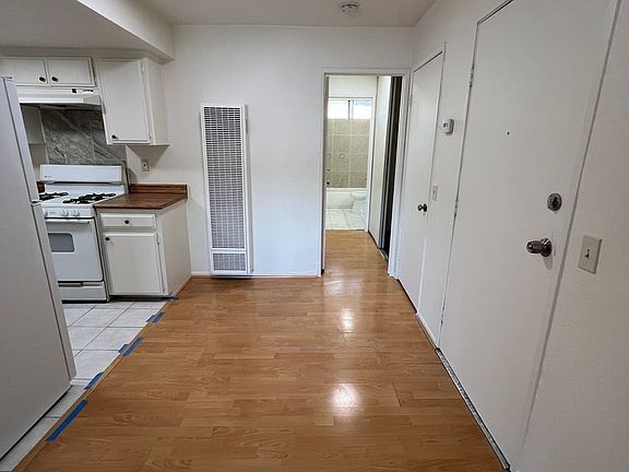 4th image of 1001 Orange Grove Ave APT 6