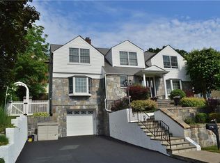 22 Fairway Dr, Eastchester, NY