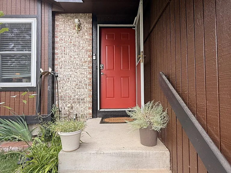 15170 Chelmsford St — Photo 5
