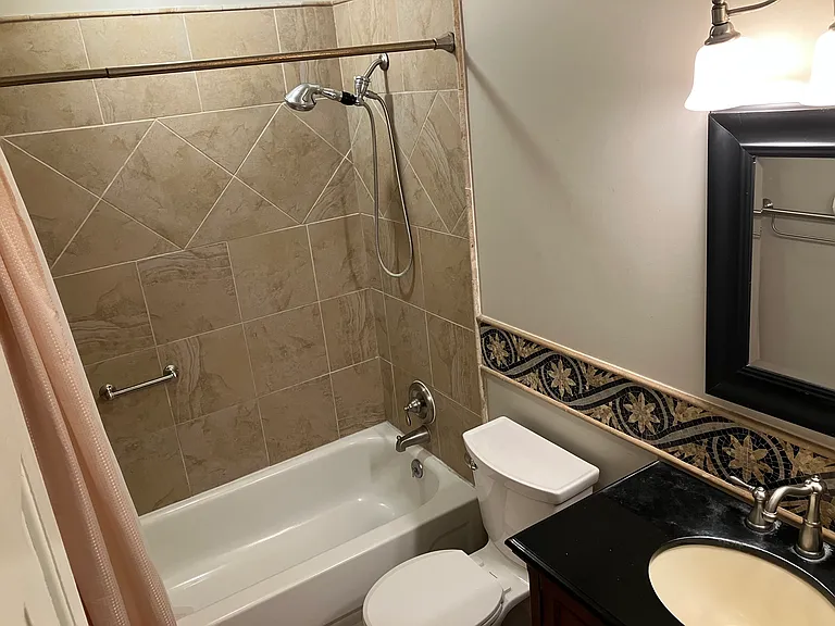 8709 Kenilworth Dr — Photo 20