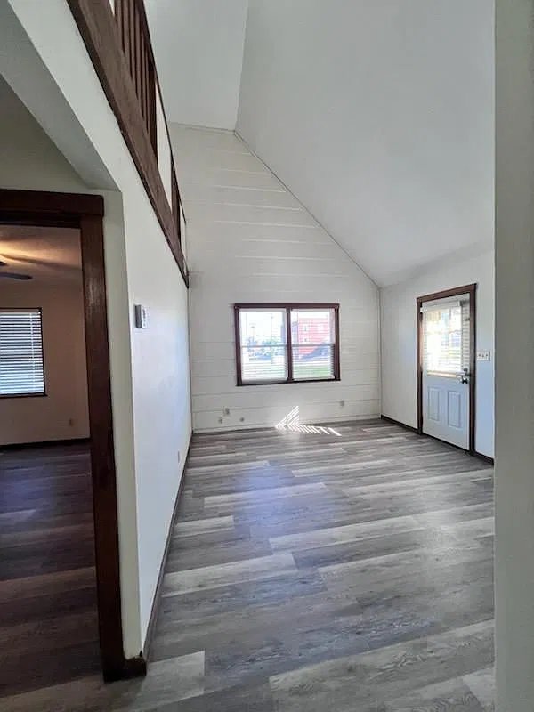 2 bed, 2.0 bath, $950 — Photo 1