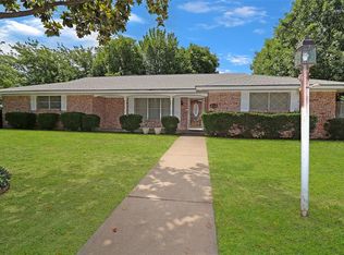 3312 Jamestown Dr, Fort Worth, TX 76140