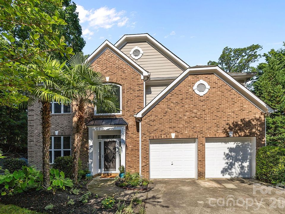 1st image of 13934 Kings Carriage Ln