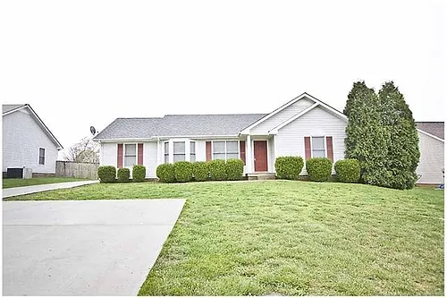 1770 Crestview Dr Photo 1