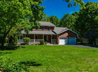 77 Cambridge St, Penetanguishene, ON L9M 1G7