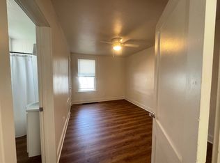 603 E McKenney St #4, Dixon, IL 61021
