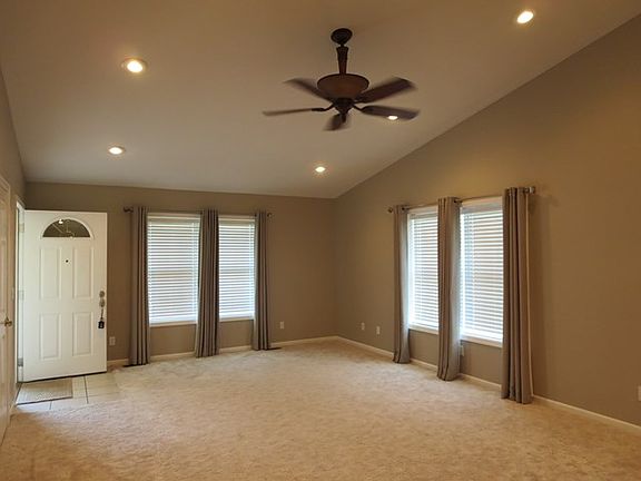 3rd image of 2704 Gasperi St