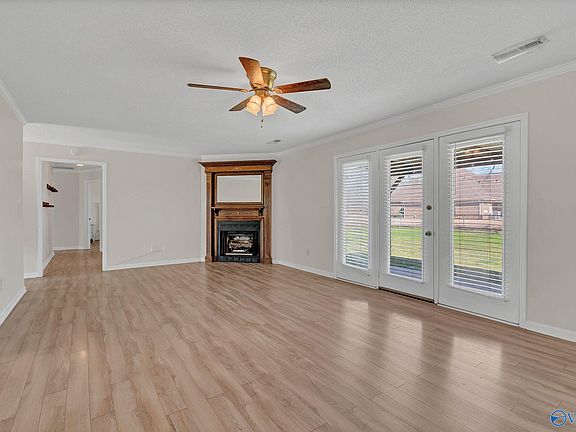 5th image of 199 Monica Ave