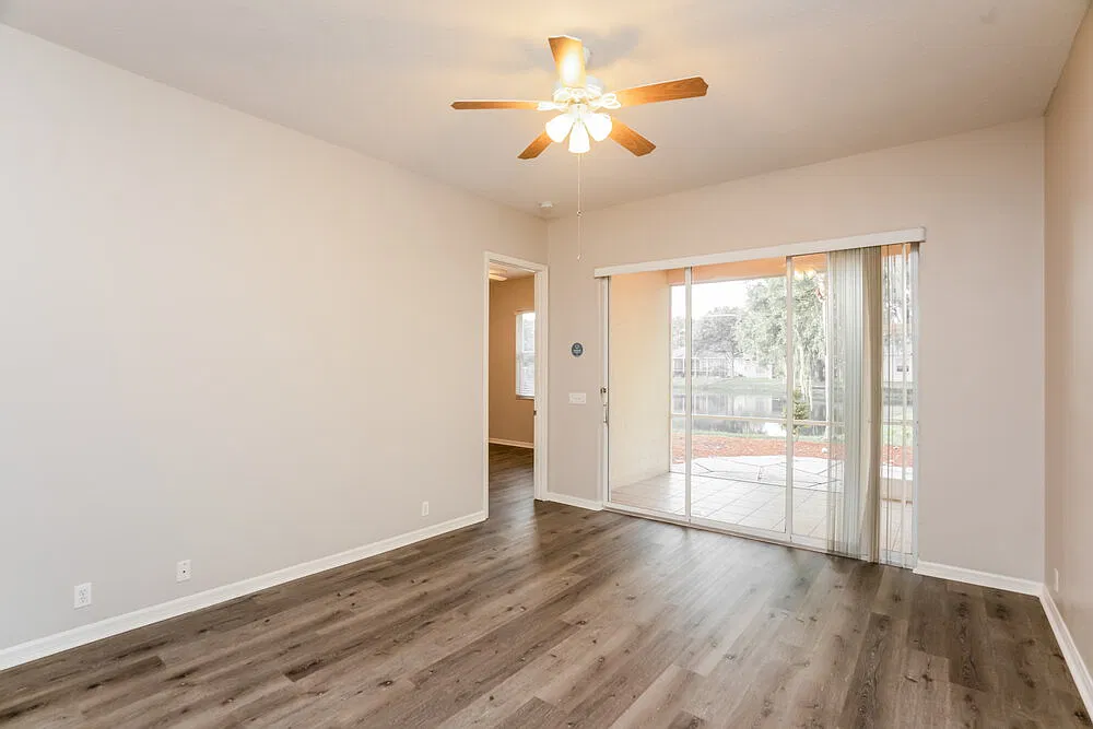 3 bed, 2.0 bath, 1515 sqft, $2,525 — Photo 3
