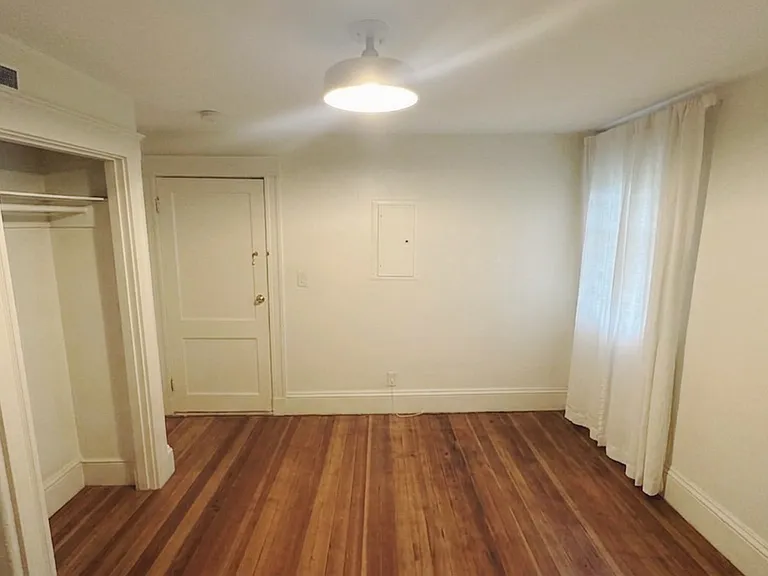 11 Sabina Way — Photo 2