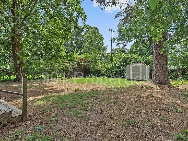 499 Lytle St — Photo 17