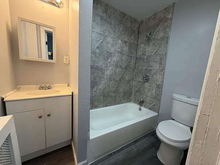 67 Graham Ave #2 — Photo 5