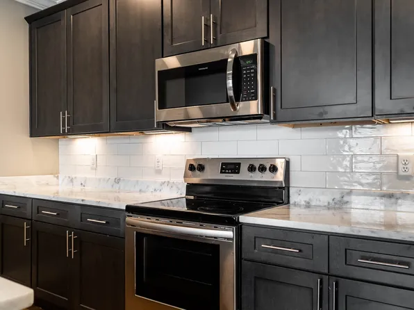 953 44th Ave N APT 102, Nashville, TN 37209