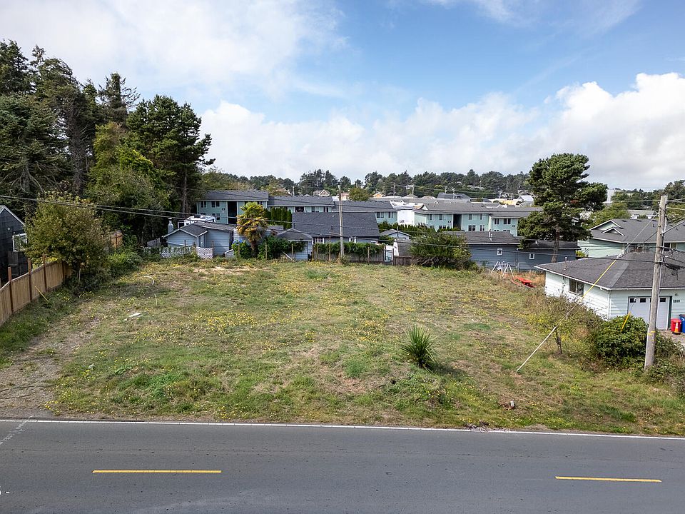 1st image of 1219 SE Oar Ave