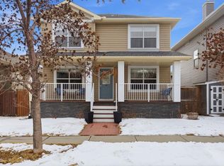 124 NE Prestwick Estate Way SE, Calgary, AB T2Z3M2