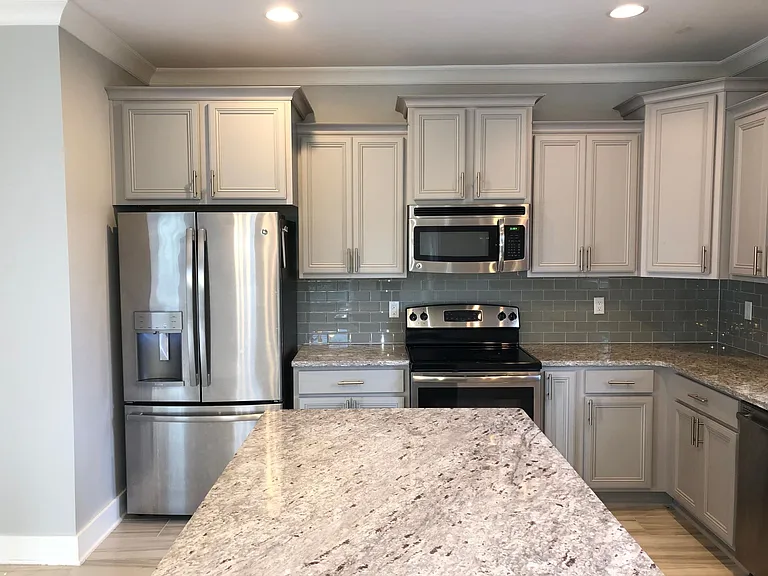 206 Montclair Ave — Photo 6
