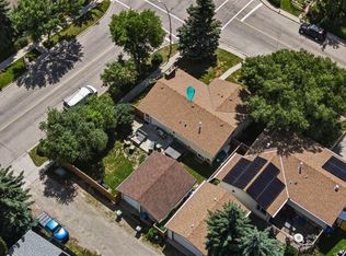 7304 S Silver Springs Rd NW, Calgary, AB T3B 4E6