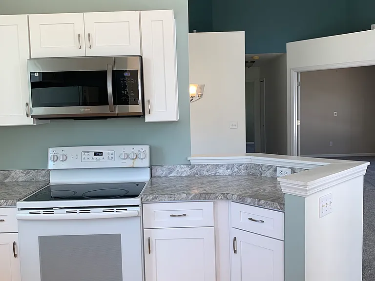 401 Vista Cir #401 — Photo 8
