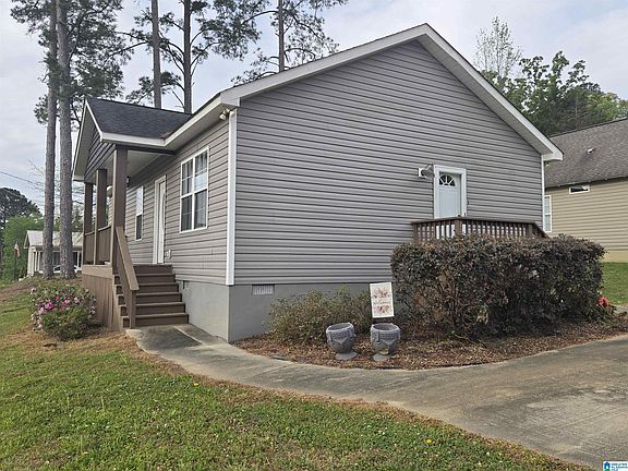 2nd image of 1010 1st Pl S