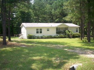 6104 Thomas Rd, Albany, GA 31705
