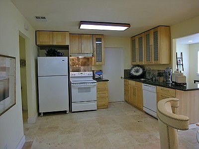 4th image of 10205 Bret Ave