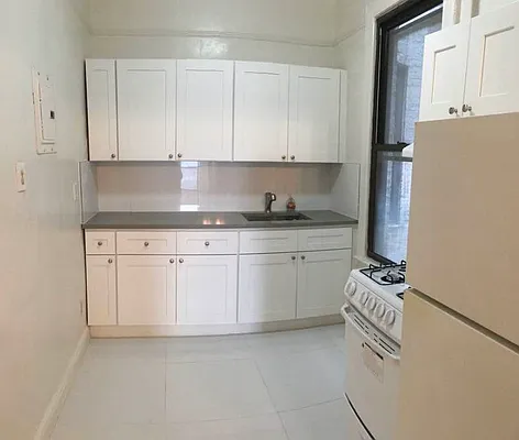 Rented by RealTegrity NY LLC | media 17