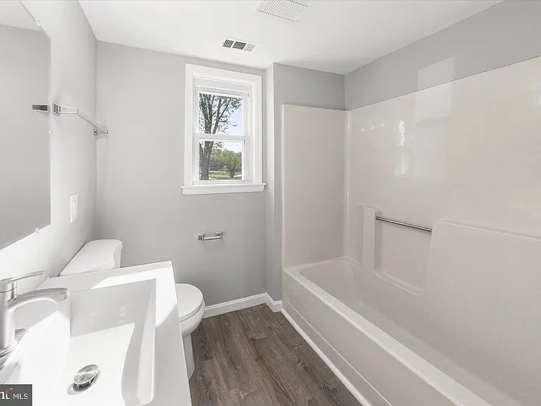 6306 Leapley Rd — Photo 13