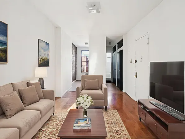 323a East 89th Street image 1 of 7