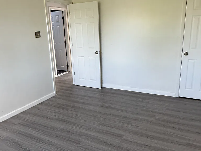 11828 Basile Rd — Photo 11