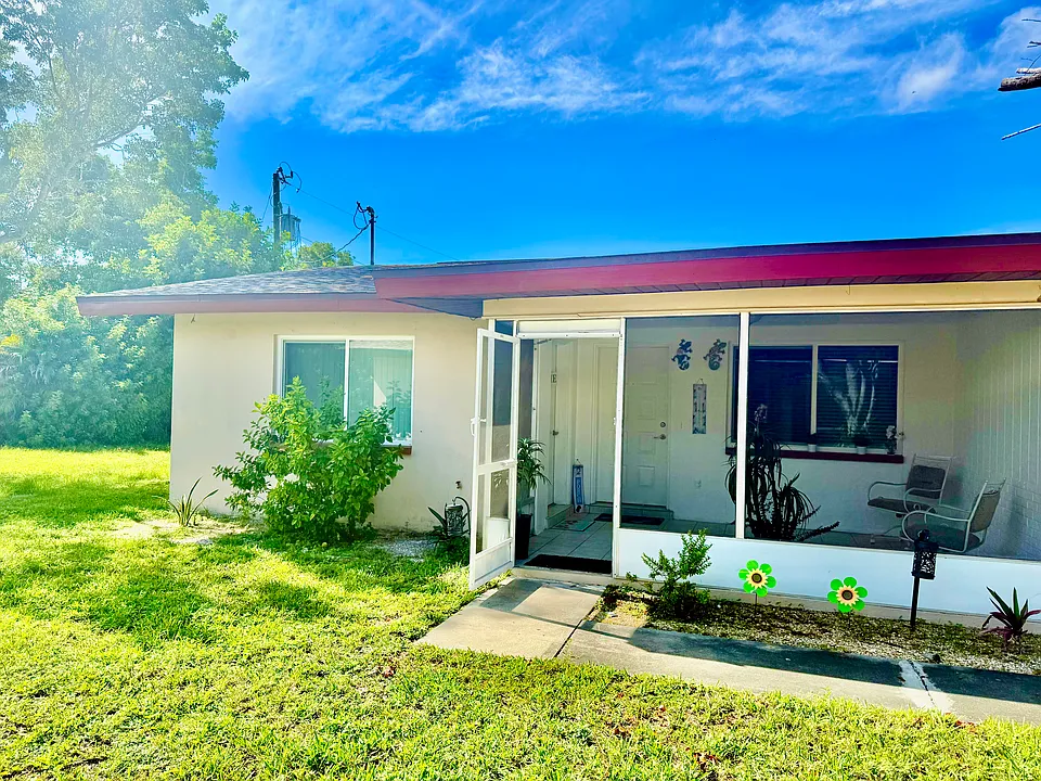 4629 Palm Tree Blvd #2