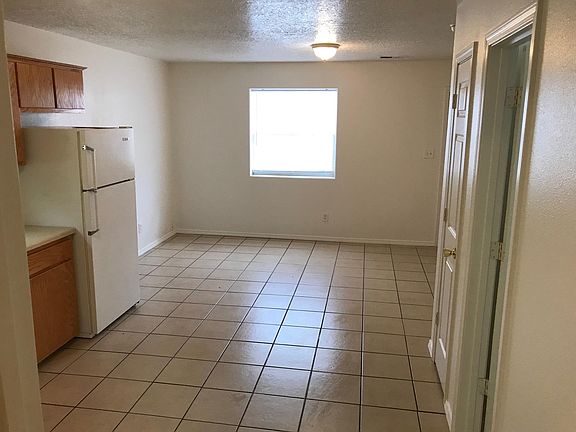 3rd image of 220 Bernard Ave #B