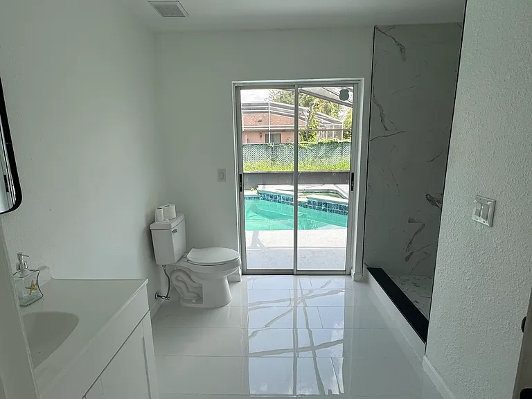 303 Silk Oak Dr — Photo 5