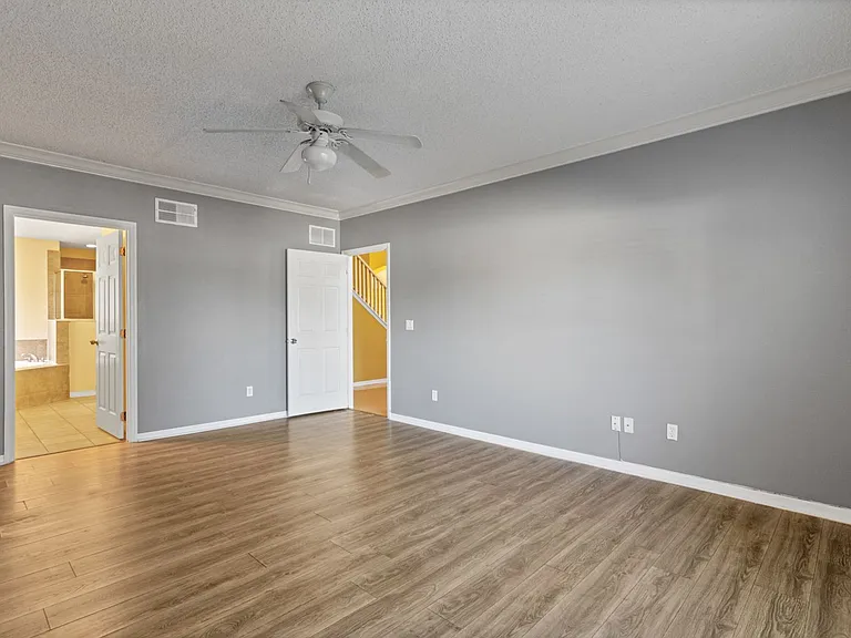 5604 Florence Harbor Dr — Photo 17