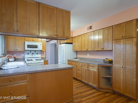 4th image of 1220 Vargo Ln